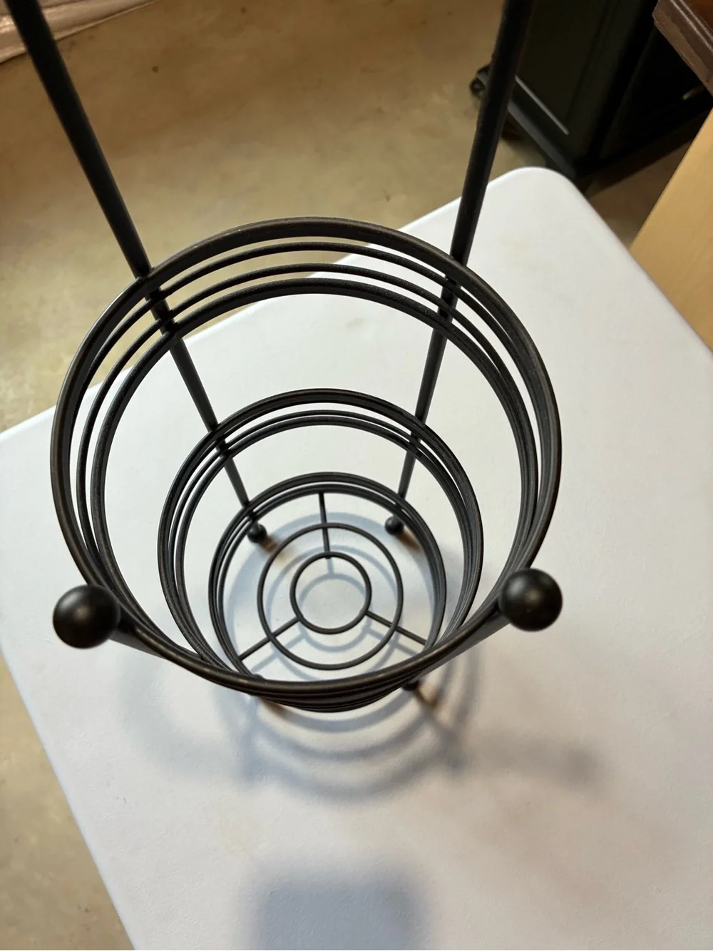 Black Iron/Metal Toilet Paper Holder EUC!